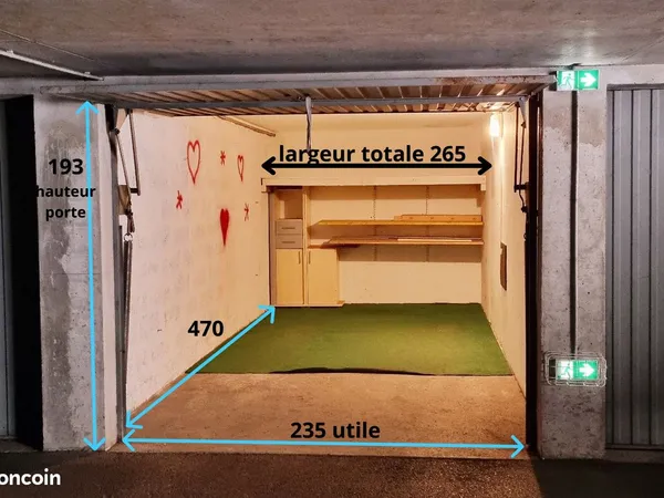 A vendre box fermé 15m2 au sous-sol