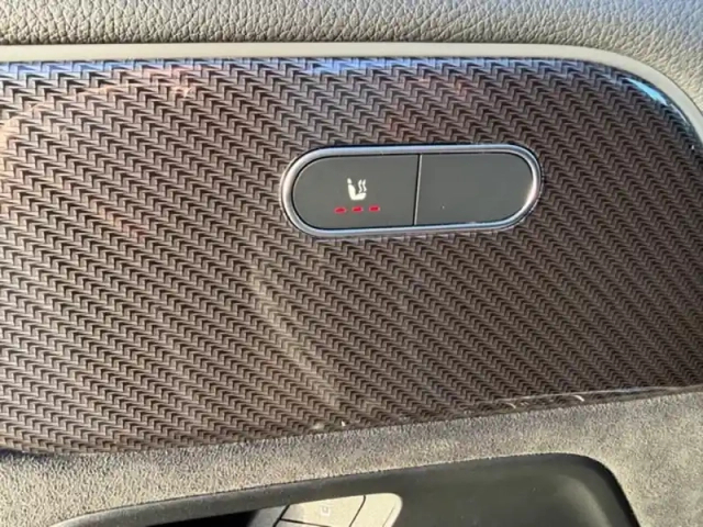 Mercedes Gla 250 e hybrid eq amg line — photo 25