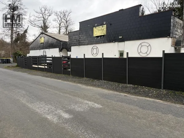 Local 1 000 m²