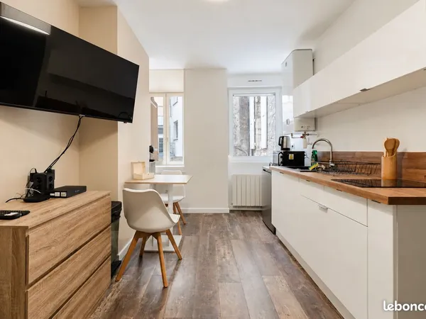 Studio meublé de 23,4 m² entièrement rénové