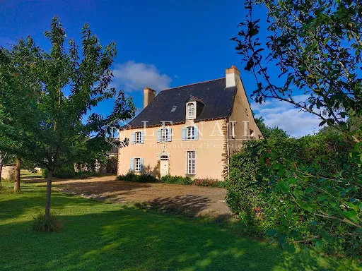 Manoir 18 pièces 540 m²