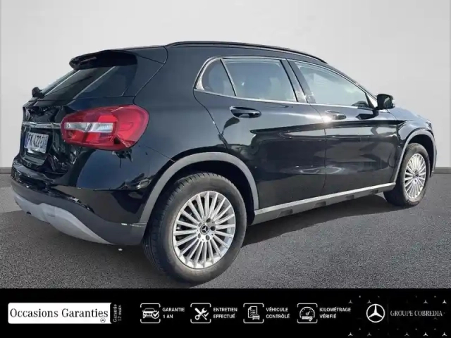 Mercedes Gla 180 122ch intuition euro6d-t — photo 2