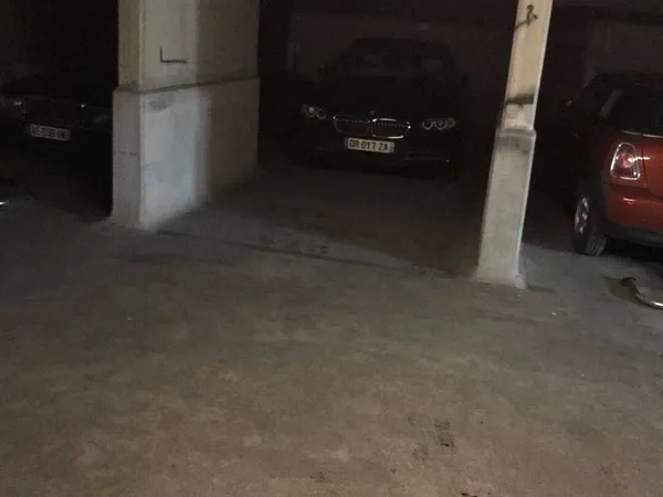 Parking 20 m²