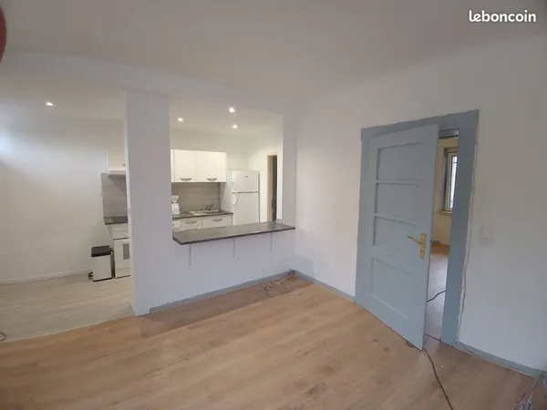 Location appartement f2 44m2 au RDC