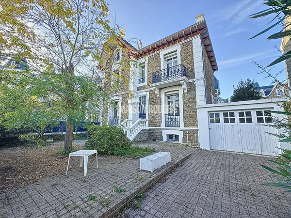 Maison 7 pièces 148 m²