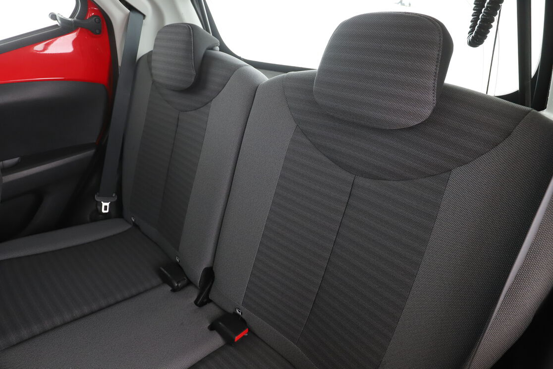 Toyota Aygo 1.0 VVT-i X-Play — photo 13