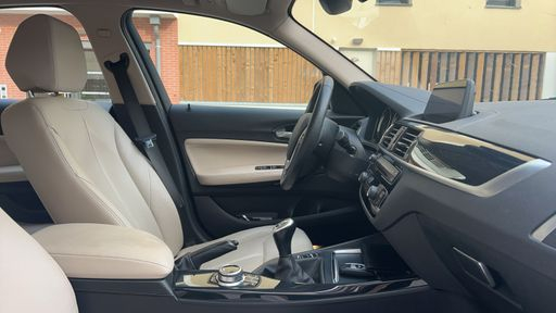 BMW Serie 1 114d 95 - Urban Chic – 2017 – 123715 km – Diesel – Boîte Manuelle — photo 7