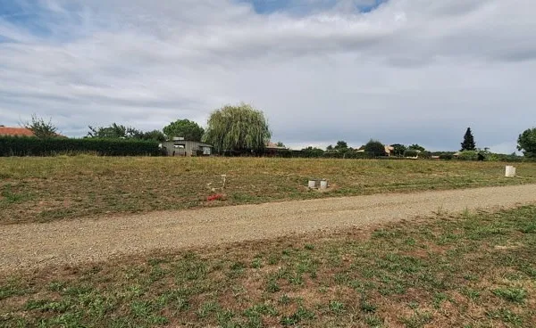 Terrain 1204 m²