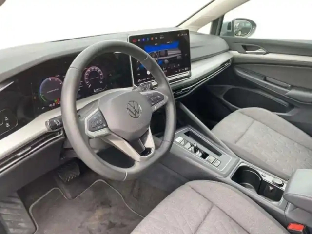 Volkswagen Golf 1.5 ehybrid 204 dsg6 vw edition — photo 9