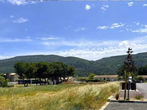 Terrain 1184 m²
