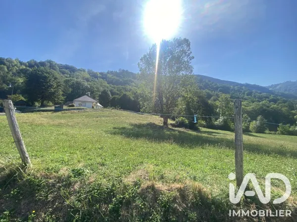 Terrain 2615 m²