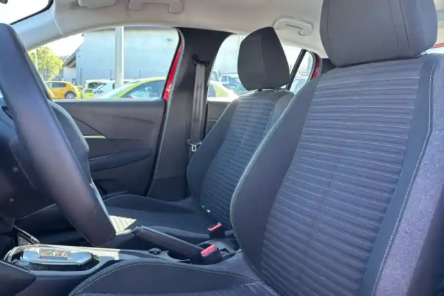 Peugeot 208 hybrid 100 e-dcs6 — photo 10