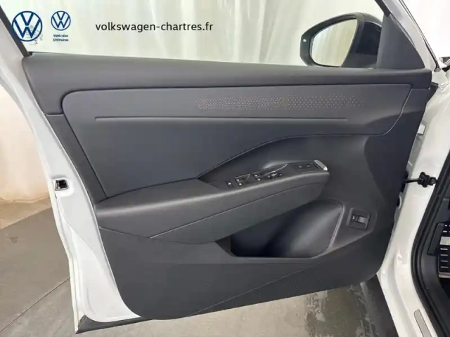 Volkswagen T-Roc 1.5 etsi evo2 hybrid 150 ch dsg7 — photo 23