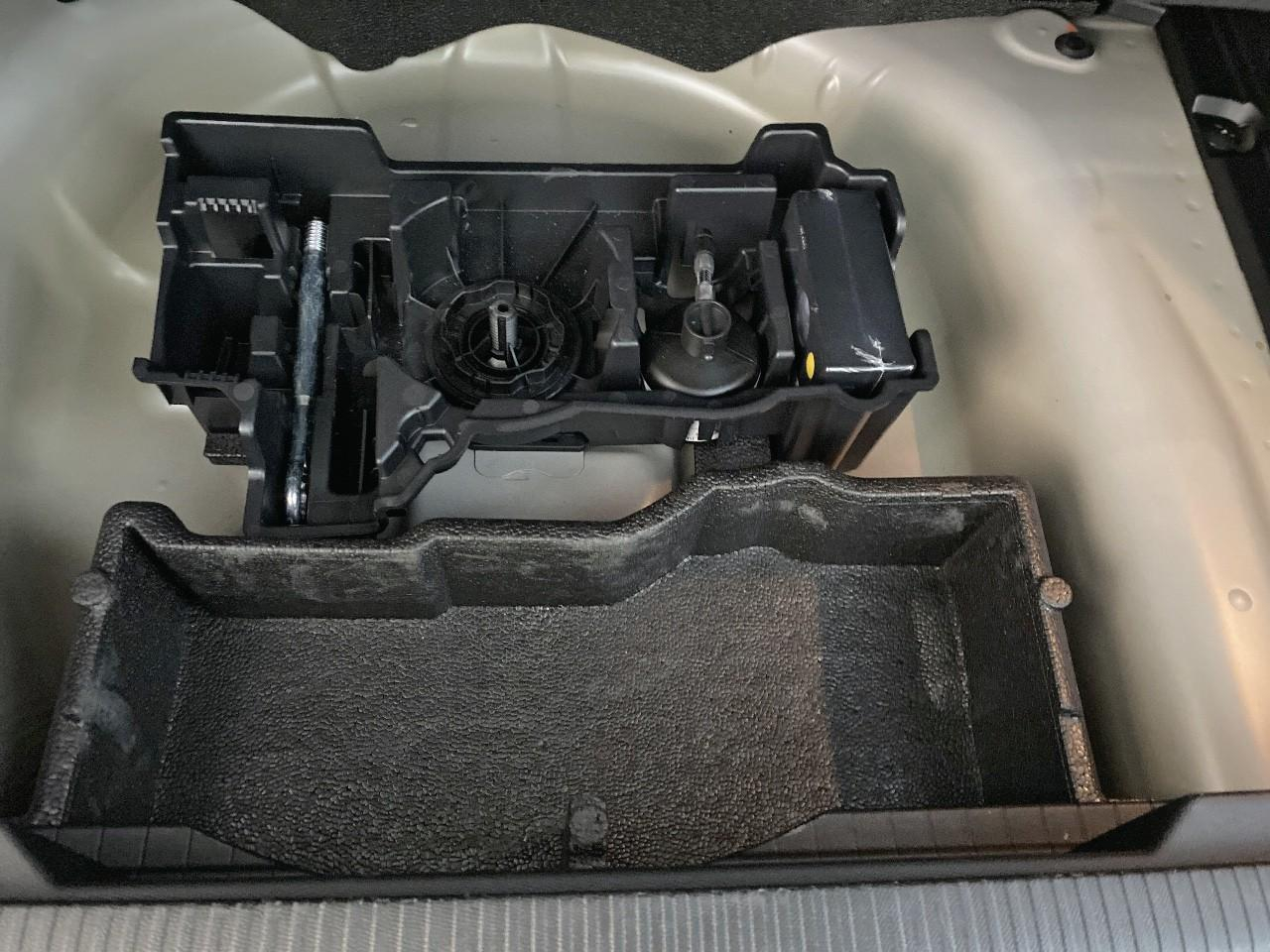 Peugeot 2008 hybrid 145 e-dcs6 style — photo 16