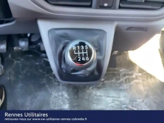 Volkswagen Transporter fg van l1 2.0 tdi 110ch business — photo 13