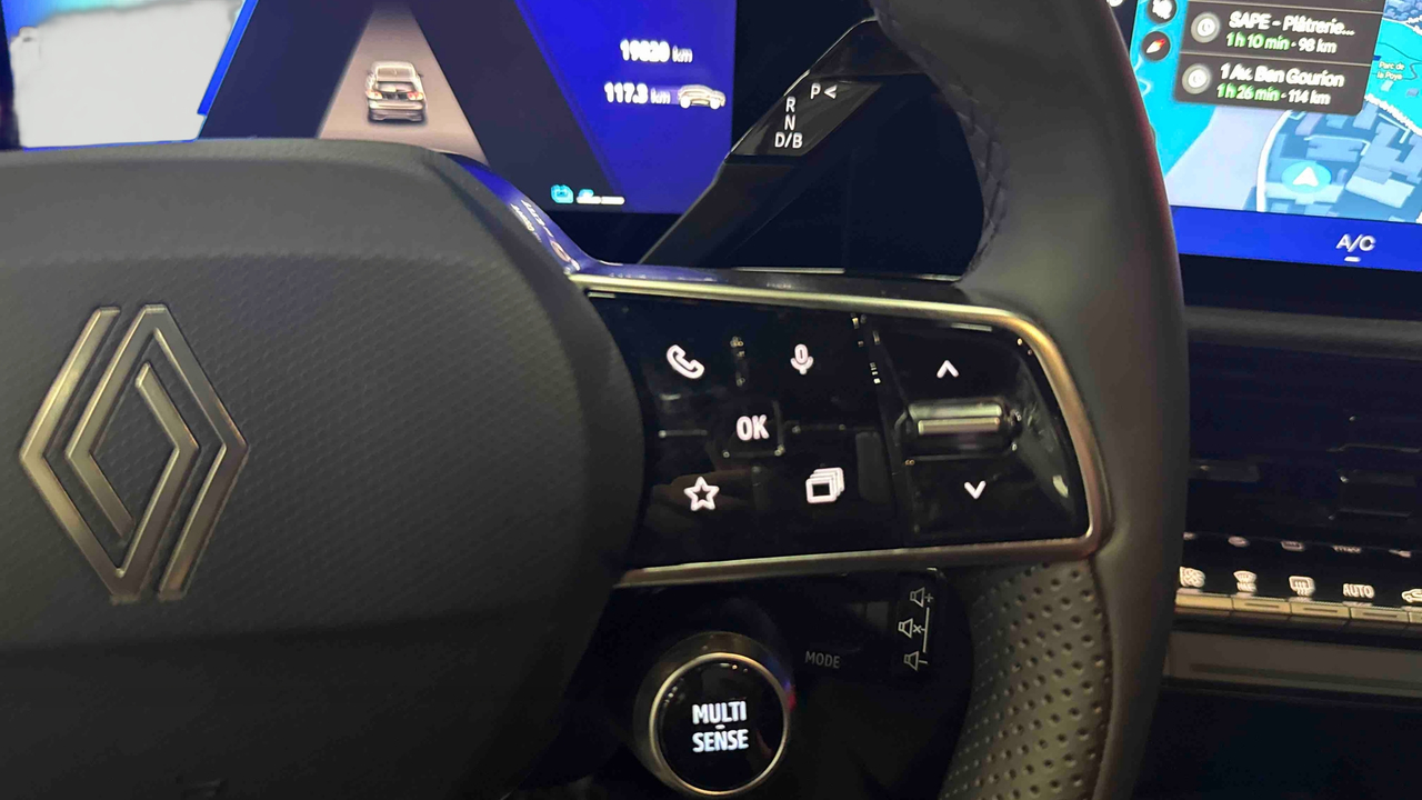 Renault Clio E-Tech full hybrid 160 ch — photo 17
