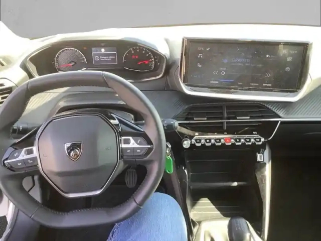 Peugeot 208 puretech 75 s&amp;s bvm5 — photo 32