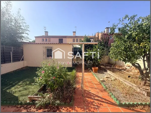 ST ESTEVE (66), MAISON 2 FACES, T4 AVEC GARAGE, JARDIN, QUARTIER CALME