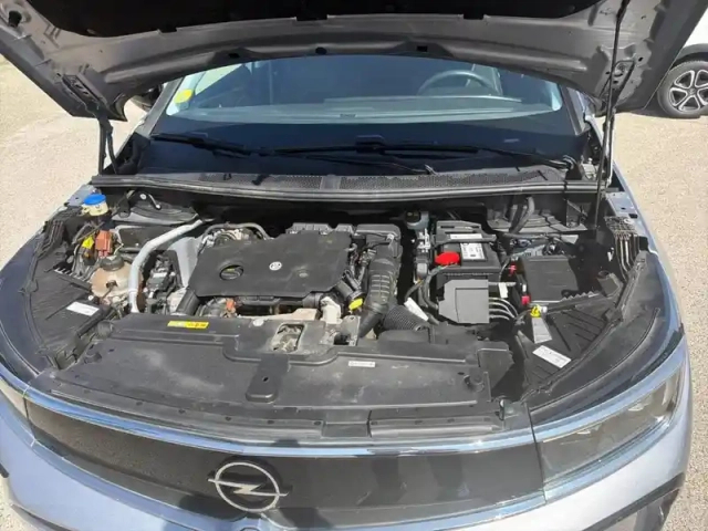 Opel Grandland 1.5 diesel 130 ch bva8 — photo 10
