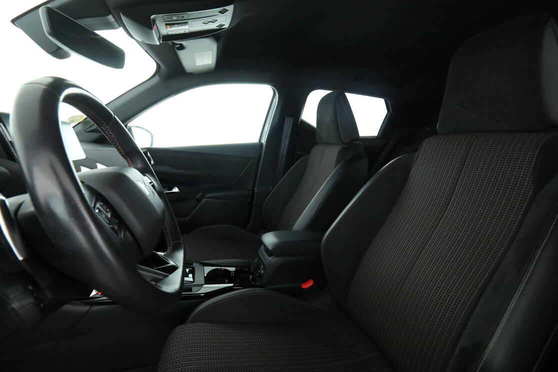 DS Automobiles DS3 Crossback 1.5 Blue-HDi Performance Line + Automatique — photo 9