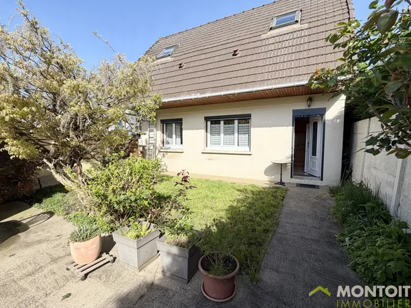 Ensemble immobilier - 2 habitations indépendantes - parcelle