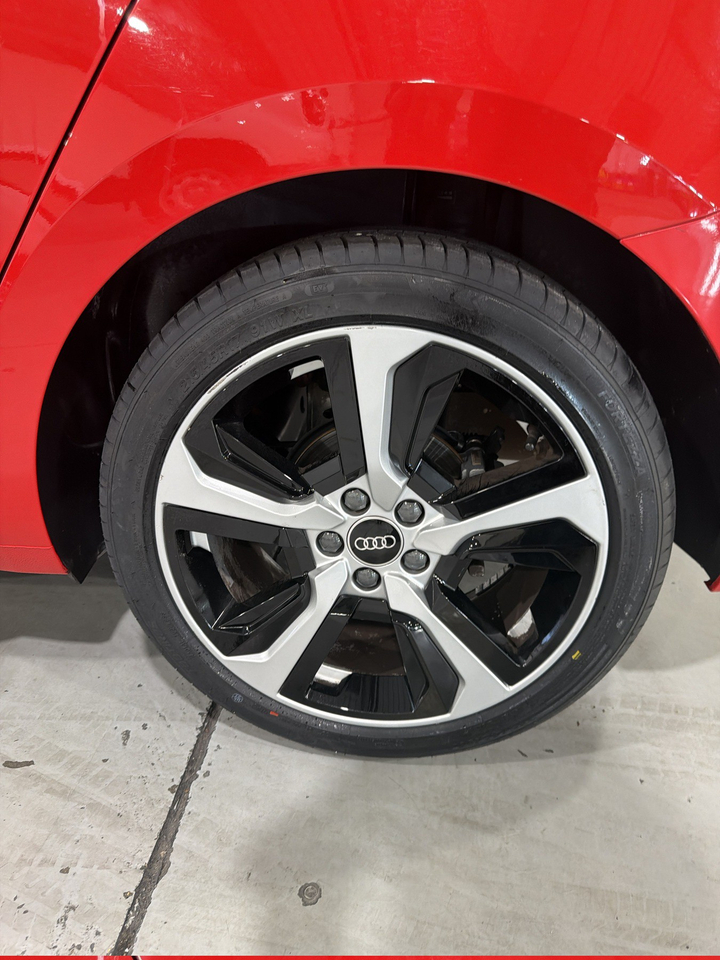 Audi A1 Sportback — photo 32