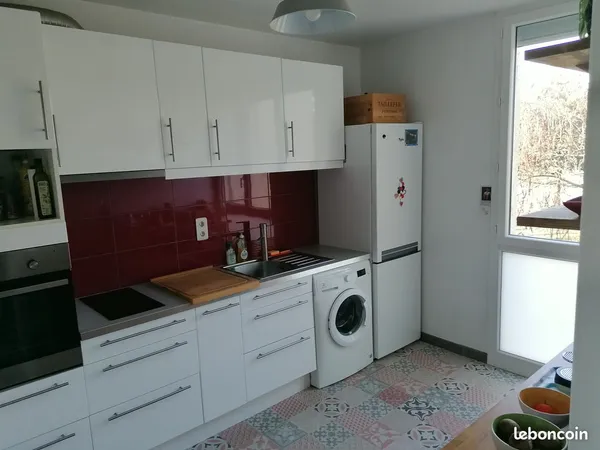 Appartement 51 m² lumineux - Parking + Cellier - DPE C - Mérignac Capeyron