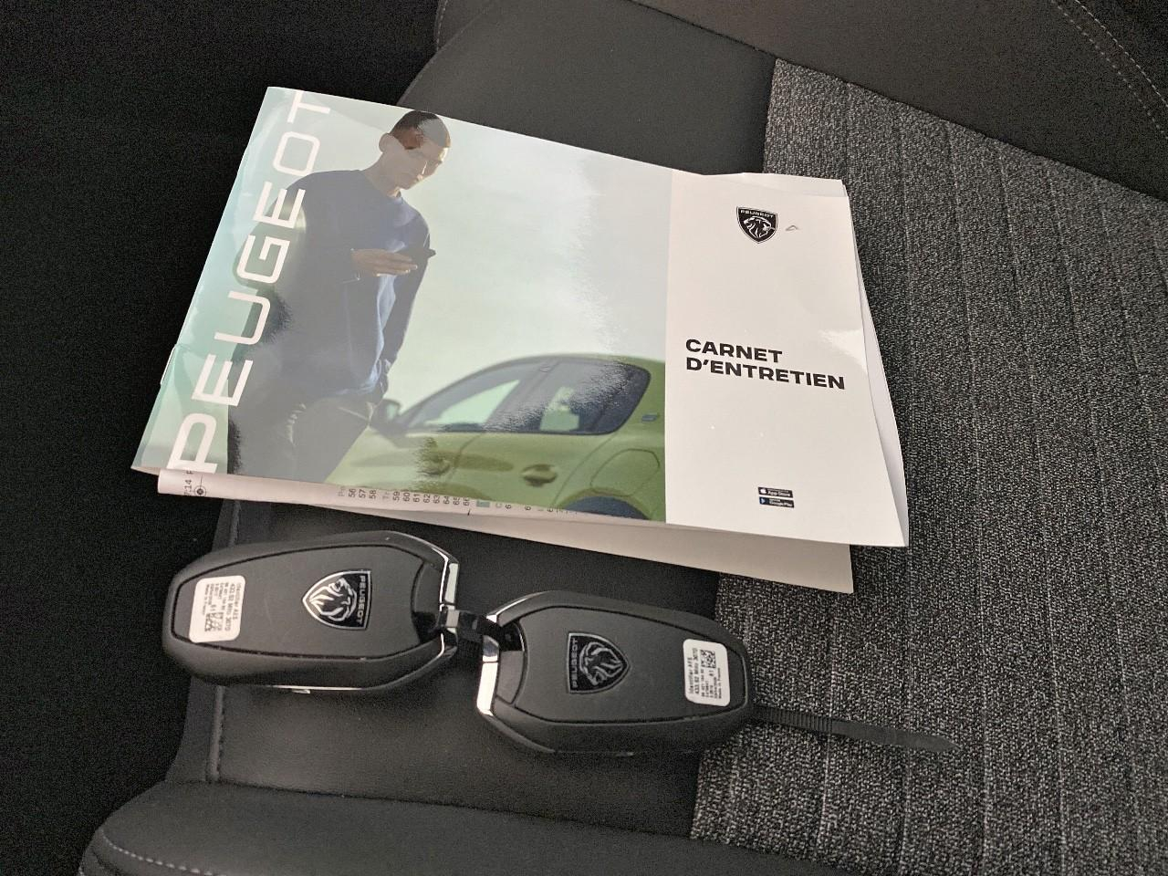 Peugeot 5008 hybrid 145 ch e-dcs6 allure — photo 18