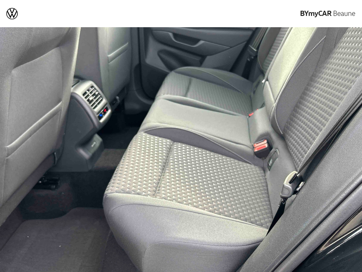 Volkswagen T-Roc 1.5 eTSI Hybrid 116 ch DSG7 — photo 12