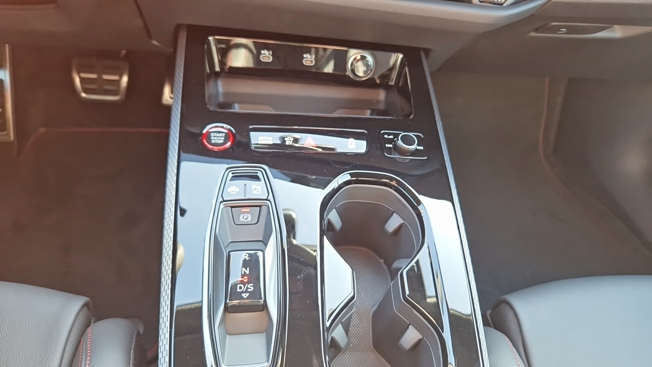 Audi A5 e-hybrid 299 ch S tronic 7 Quattro — photo 18