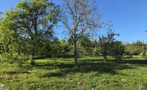 Terrain 1005 m² Alboussière