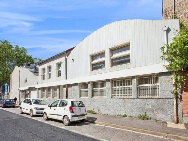 Immeuble 1417 m²