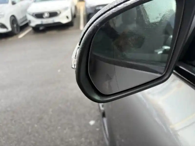 Mercedes Gla 250 e hybrid eq amg line — photo 29