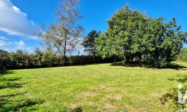 Terrain 722 m²