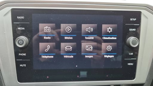 Volkswagen Passat SW 1.4 TSI 150 DSG7 - Confortline Business – 2018 – 116451 km – Essence – Boîte Automatique — photo 9