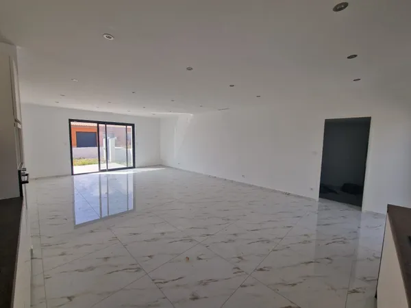 MAISON EN CONSTRUCTION - 11800 FLOURE
