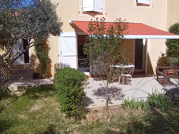 Vend maison dans résidence sécurisée avec piscine