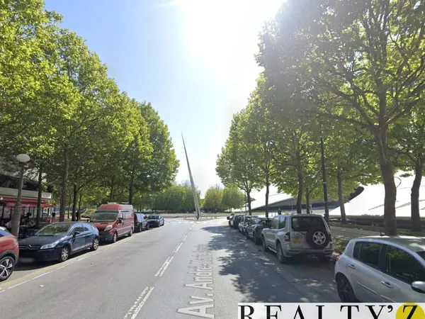 Boutique 2 pièces 79 m²