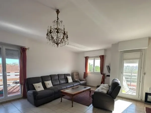 Appartement 4 pièces 97 m²
