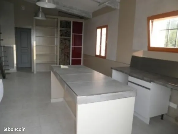 Studio 1 pièce 35 m²