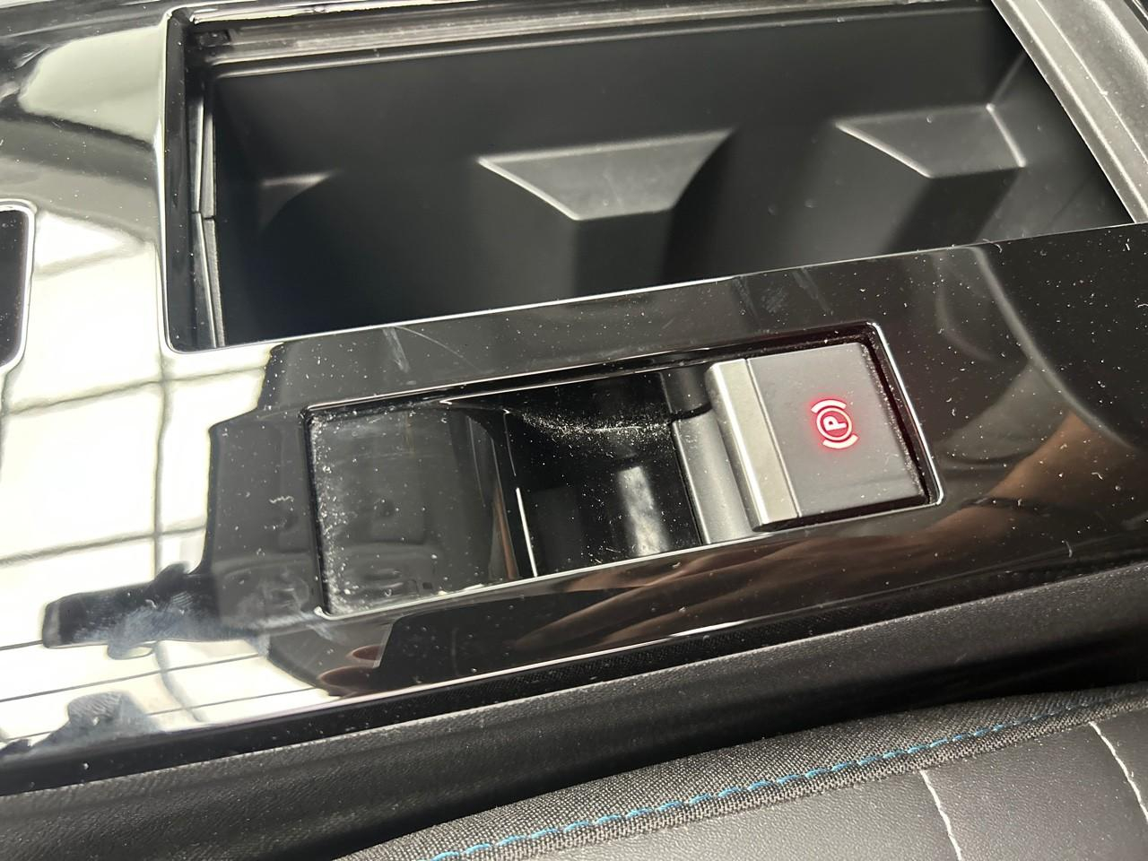 Citroën C4 X puretech 130 s&s eat8 shine — photo 18