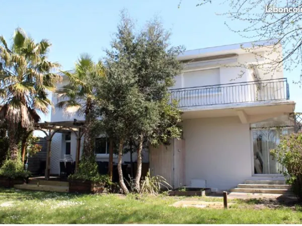 Villa 7 Chambres sur parcelle 1000 m2