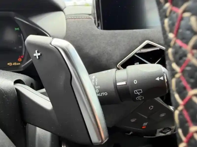 Ds Ds 3 crossback puretech 130ch performance line automatique 7cv — photo 12