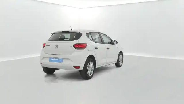 Dacia Sandero sce 65 — photo 14