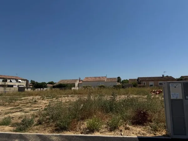 Terrain 360 m²