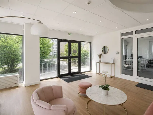 Bureaux 1246 m²