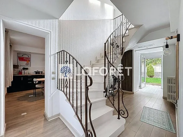 Maison 6 pièces 148 m²