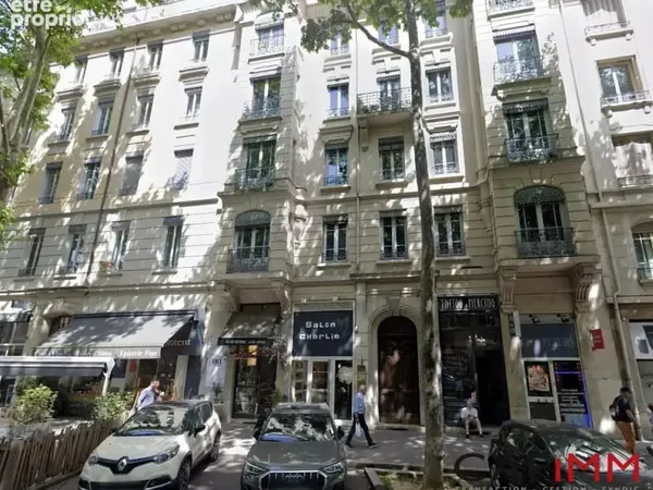 Commerce 1 pièce 41 m²