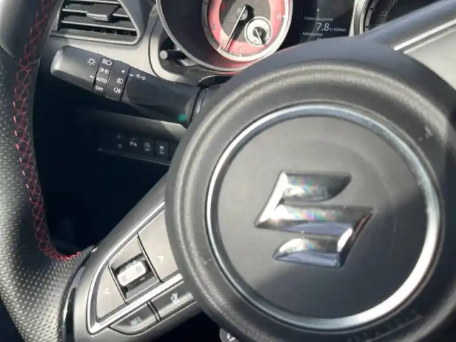 Suzuki Swift sport 1.4 boosterjet hybrid — photo 25