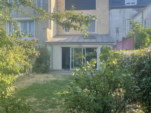 Loue maison 120m² Le Mans quartier Saint-Pavin, 3 chambres, garage, terrasse et jardin